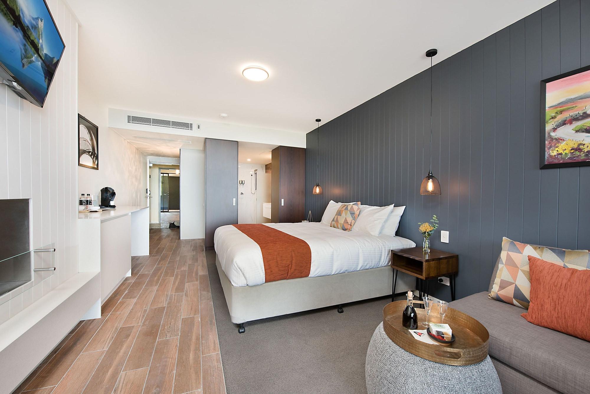 Altitude On Montville Bagian luar foto A room at the hotel